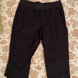 Columbia Women’s Leslie Falls Capri XL Black and Green - Like New!